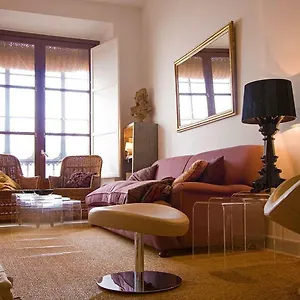 Toreros De 5 Pax Apartment