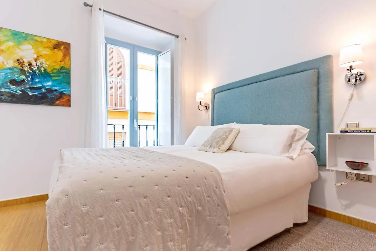 Genteel Home Arfe Terrace Seville Spain