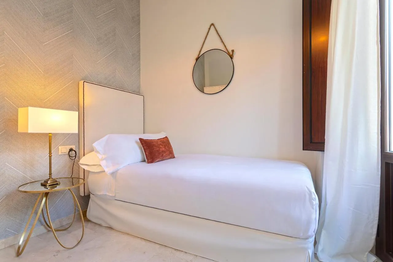 Genteel Home Arfe Terrace Seville Apartment