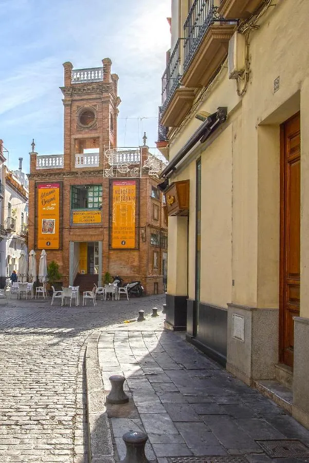 Genteel Home Arfe Terrace Seville