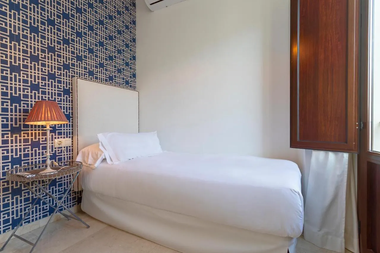 Apartment Genteel Home Arfe Terrace Seville Spain